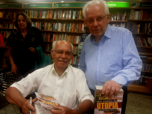 Manoel de Andrade e Cleto de Assis na noite do lançamento de "Nos Rastros da Utopia"